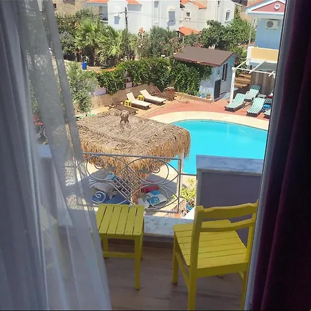 Cunda Leo Boutique & Pool Hotel *