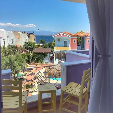 Отель Cunda Leo Boutique & Pool