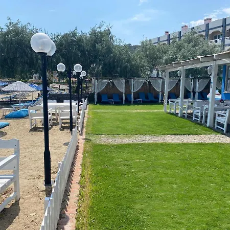 Cunda Leo Boutique & Pool Hotel *